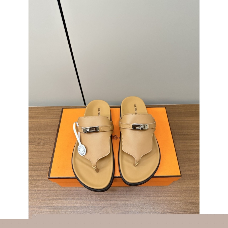 H**mes slippers